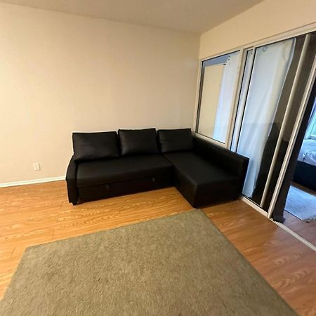 Best Location In Downtown- Walking To Eaton Centre, Nathan Phillips Square, Yonge-Dundas, Ikea,Transit Toronto Exteriör bild
